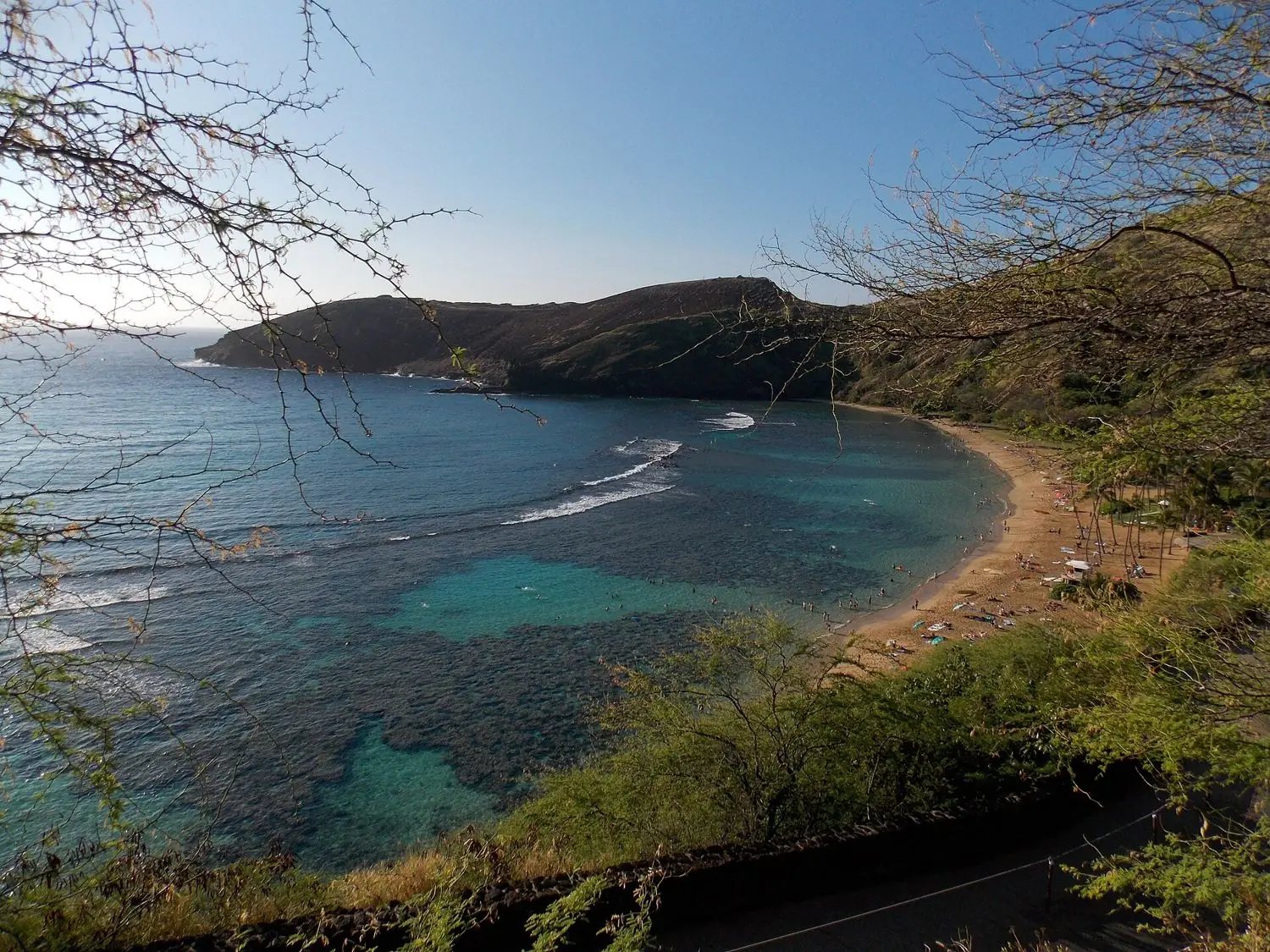 Hanauma Bay from the rim trail